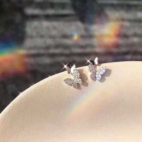 Boucles d'Oreilles Attache Papillon