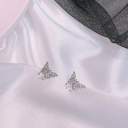 Boucles d'Oreilles Papillon Faux Diamant