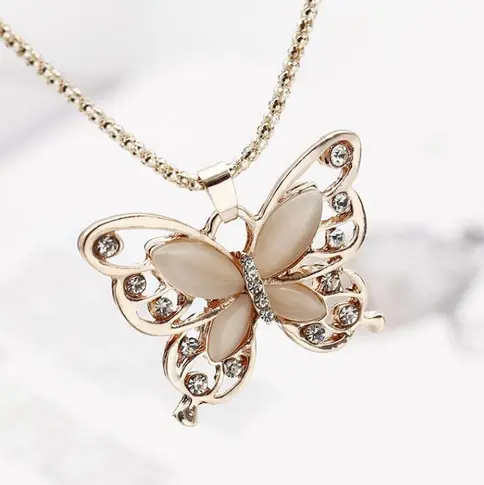 Collier avec un Papillon