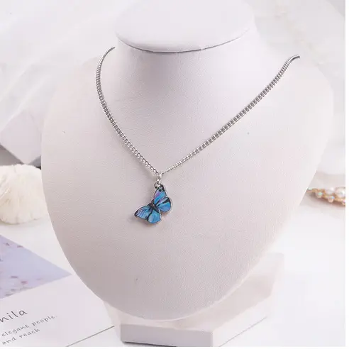 Collier Papillon Bleu