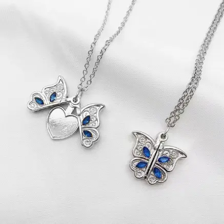 Collier Papillon Secret