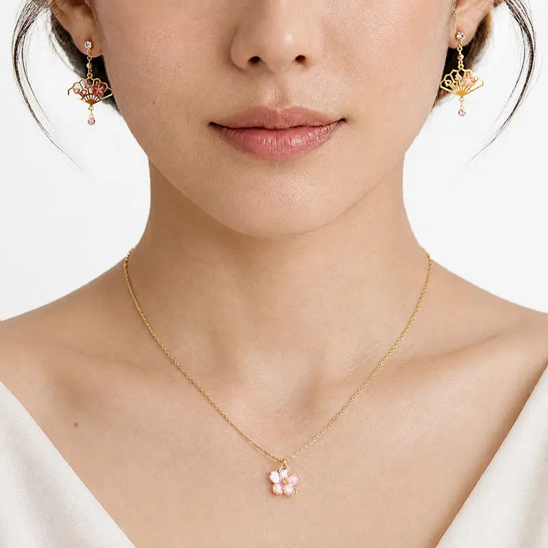 Conjunto Japonés de Pendientes y Collar - Hanami