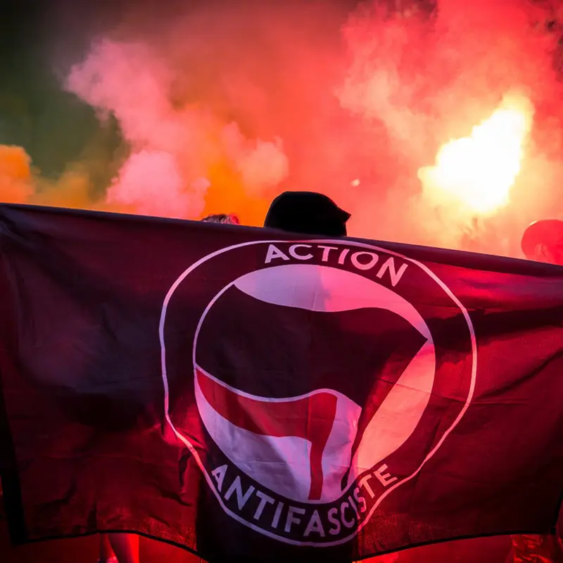 Drapeau Action Antifasciste — Noir