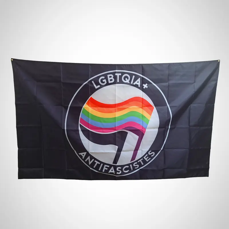 Drapeau LGBTQIA+ antifascistes