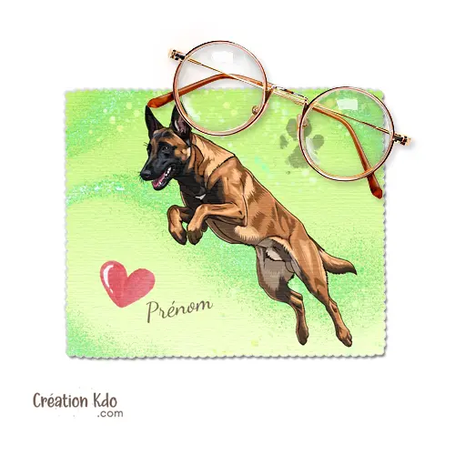 Essuie-lunette motif chien Malinois qui saute chiffonnette en microfibre