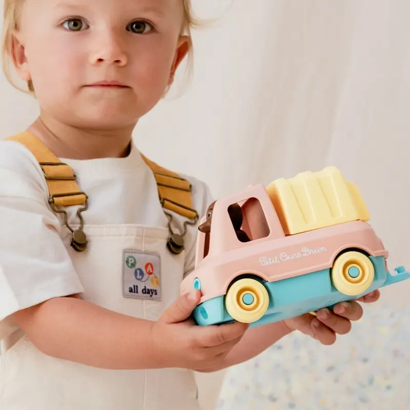 LE CAMION POUBELLE DE PETIT OURS BRUN