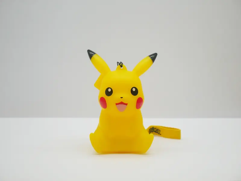 PIKACHU lumineux avec dragonne