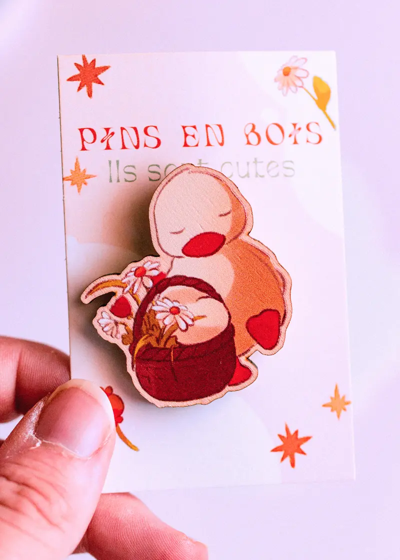 Pins en bois - Canard et son panier fleuri