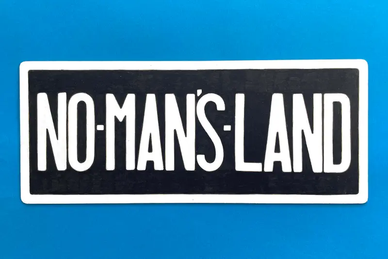 Plaque No Man's Land peinte à la main