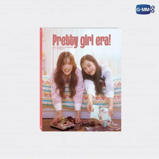 PRETTY GIRL ERA - THE OFFICIAL PHOTOBOOK OF MILKLOVE
