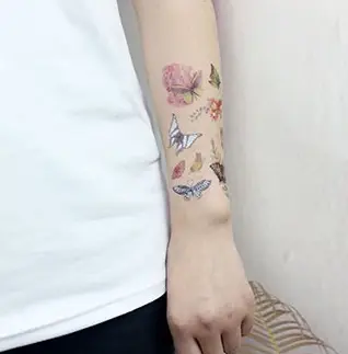 Tatouage Papillon Old School