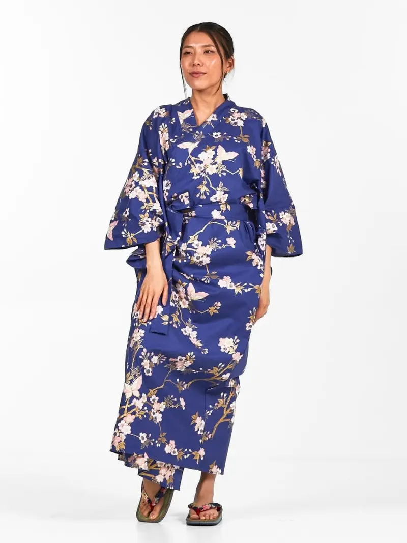 Yukata Kimono Sakura to Chō Mujer